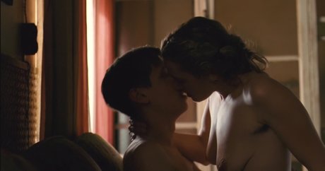 Kate Winslet Profile pic