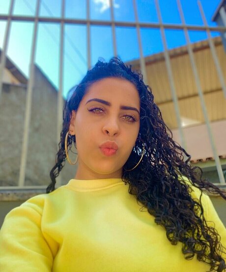 Gabriella Castro hd pornstar photo