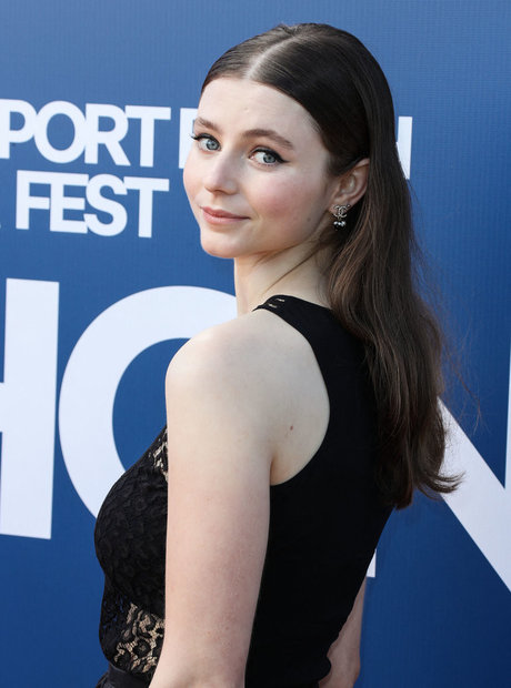 Thomasin Mckenzie sex pornstar archive