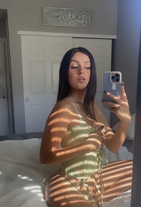 poetvivi pornstar hd pic