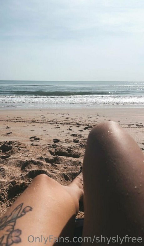 shyslyfree top star pic