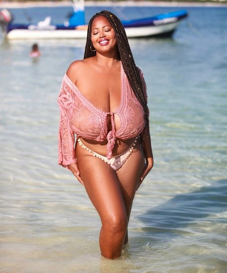 Monique Cooper star porn photo