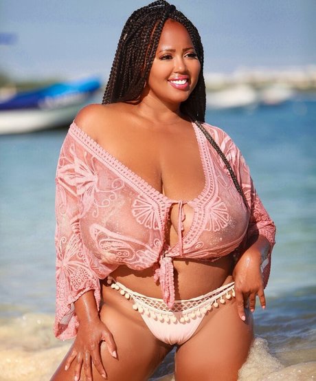 Monique Cooper perfect star image