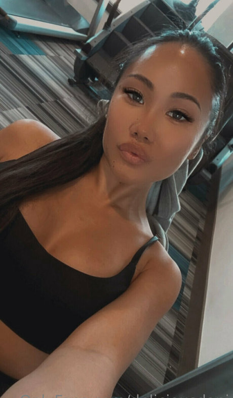 DeliciousDani star beautiful image