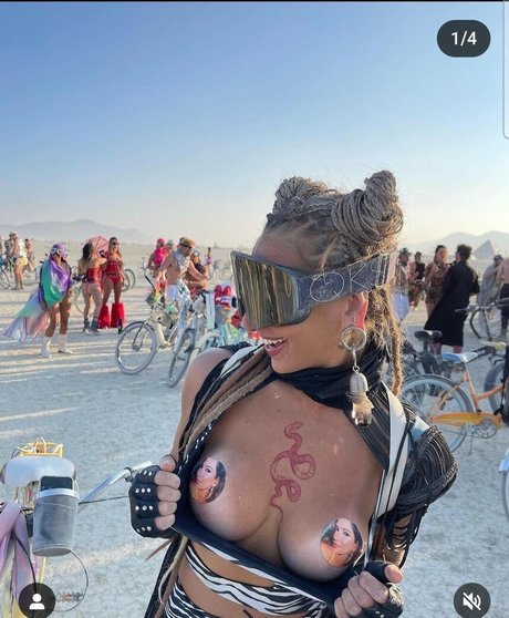 Bruna Bello best model image