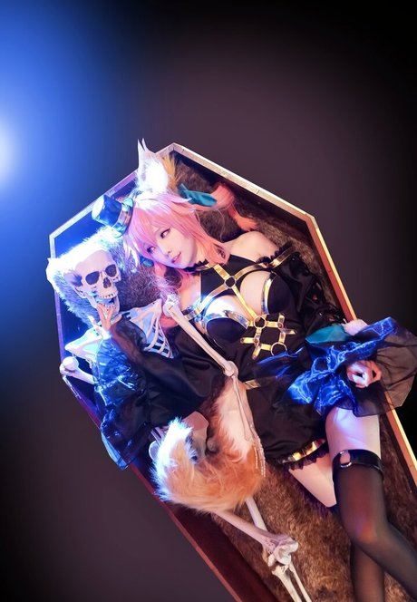 eeelyeee erotic pornstar images