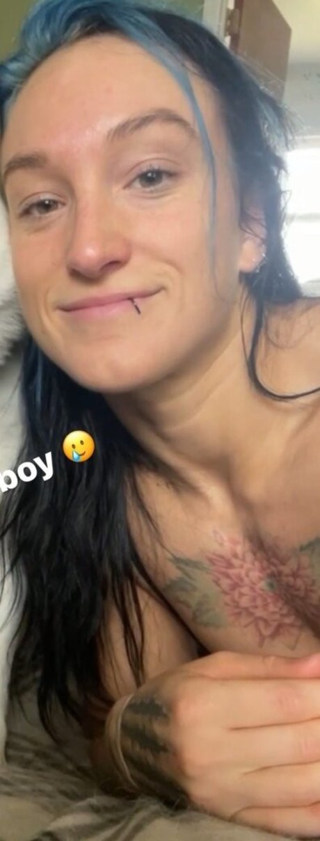 Kris Statlander perfect actress photos