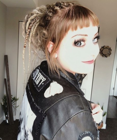 Mother Macabre actress pic