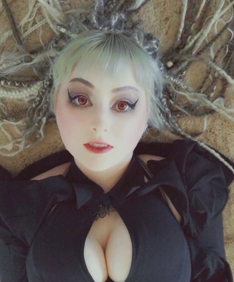 Mother Macabre star best picture