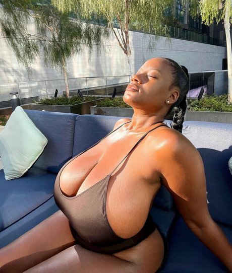 Yanithebbody1 best actress img