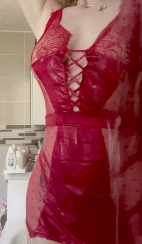 Natalie Hanby beautiful star picture