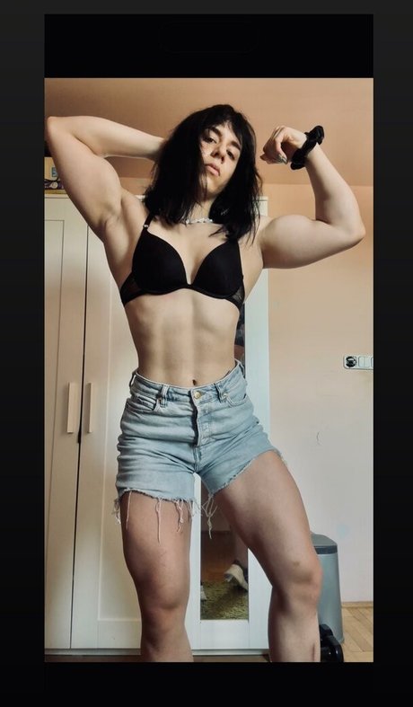 courtney01 nude model pics