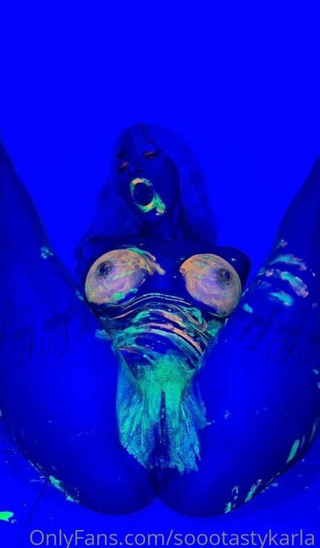 soootastykarla naked star pic