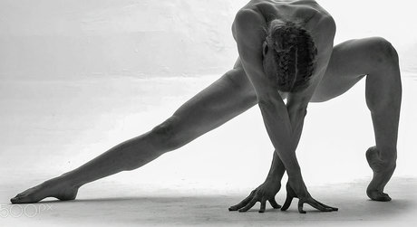 Tunaapari nude star pictures