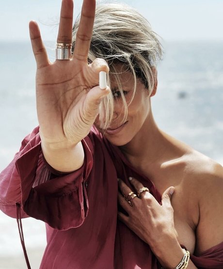 young free onlyfans porn images