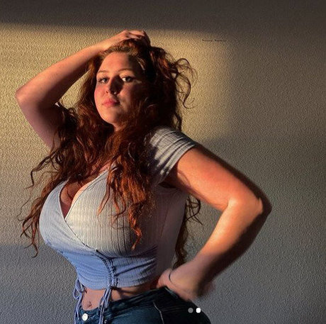 allnaturalaurora beautiful actress picture