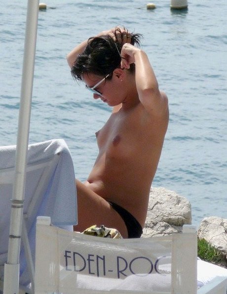 Lily Allen nude actress pictures