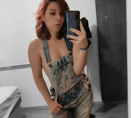 Ammyzitta naked star gallery