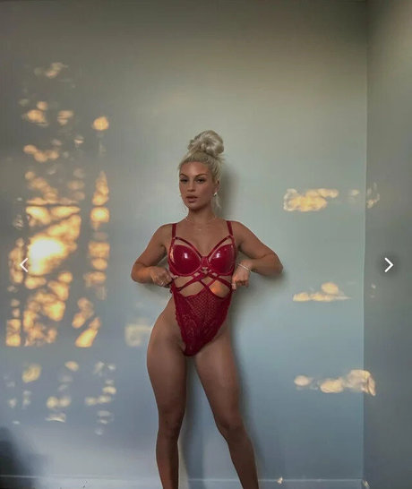 Desree Barnes erotic star images