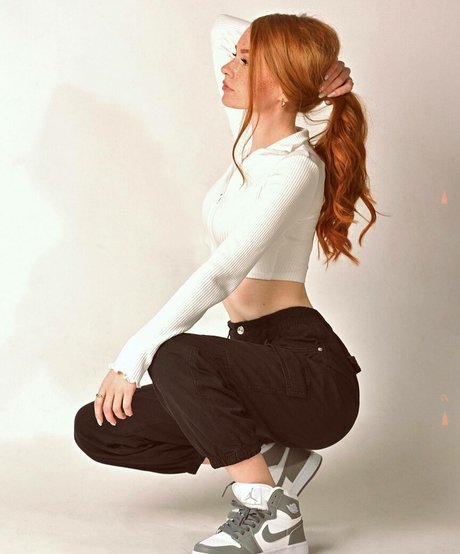 Larissa Opitz model erotic image