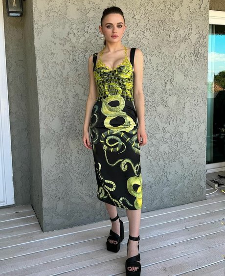 Joey King pornstar nude galleries