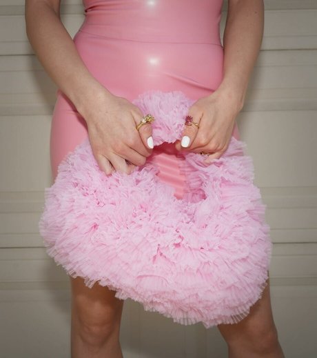 Joey King nudes actress img