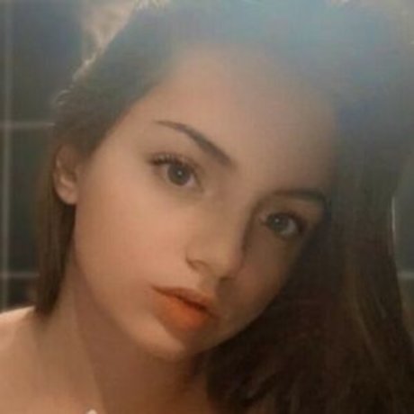 Sorenza_ model porn gallery