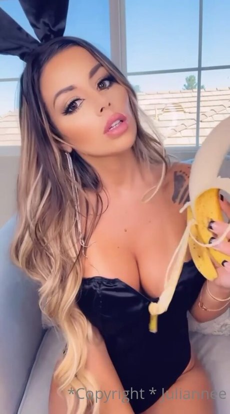 Juli annee erotic star pictures