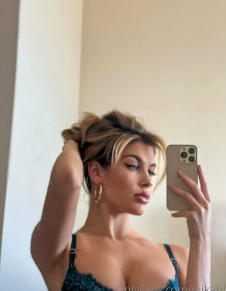 big dick shemale onlyfans free naked photo