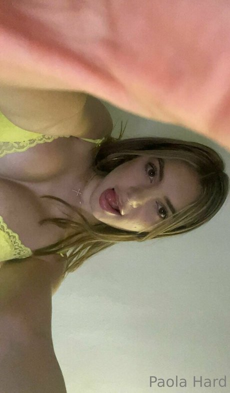Paolahard star exclusive img