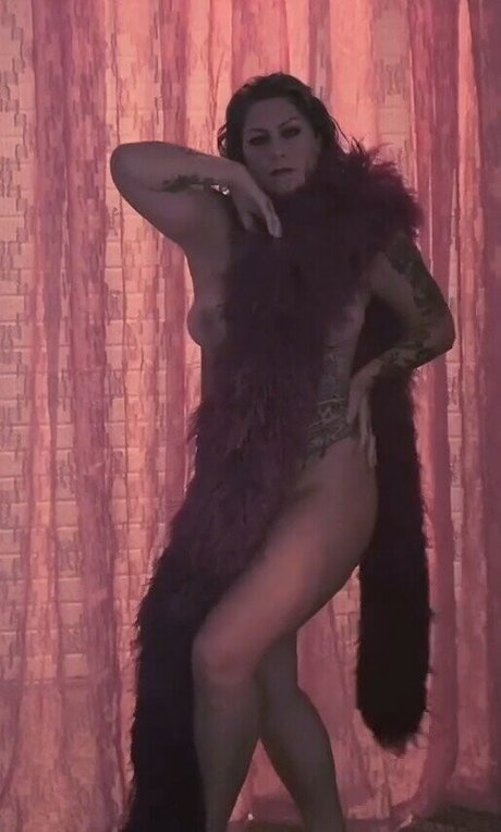 Danielle Colby star sexy galleries