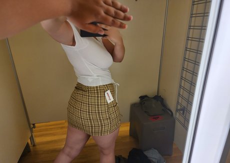 Allie Rivers pretty model images