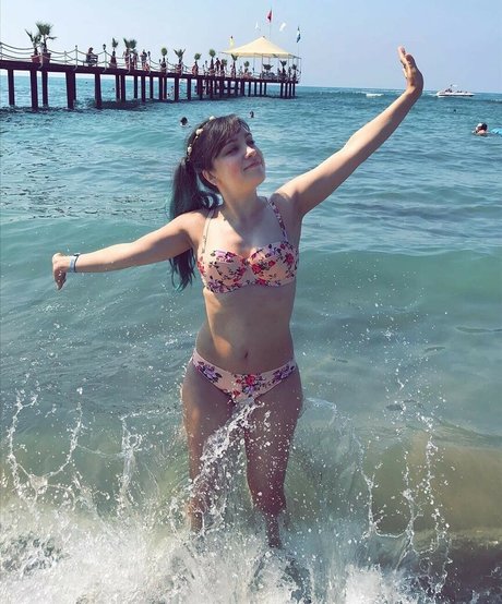 Ellen Rose star xxx img