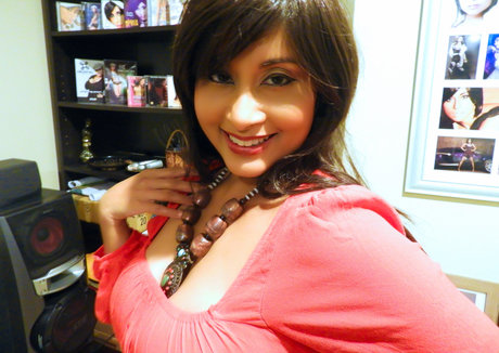 Aiysha Saagar star pornographic photos