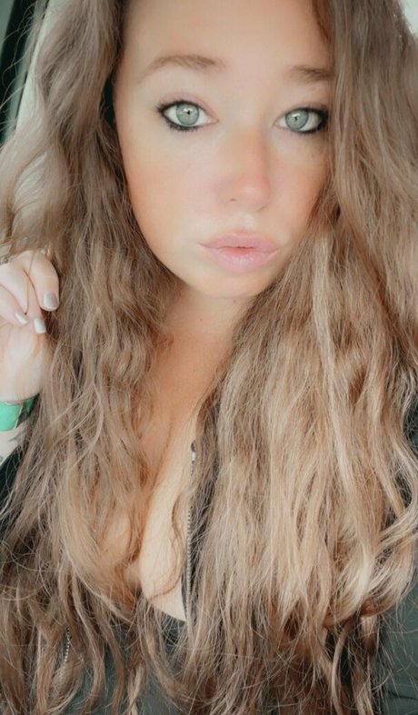 Ivy Mia pornstar adult pics