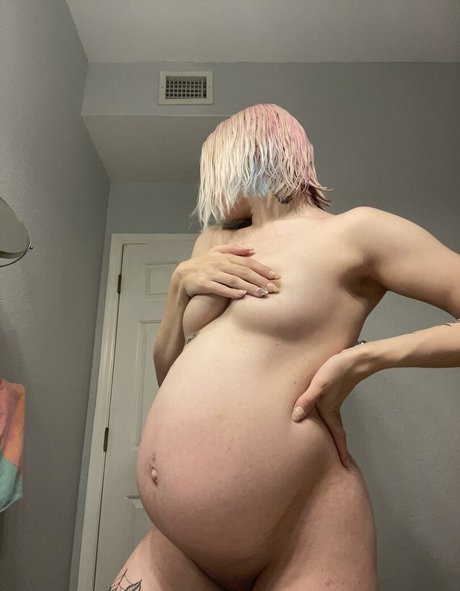 Peachy Shea model hd gallery