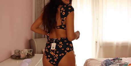 tall milf onlyfans hot nude galleries