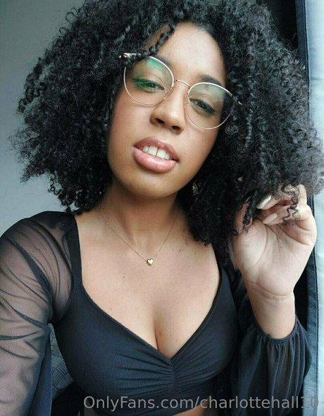 its charl0ttehall star sexy pictures