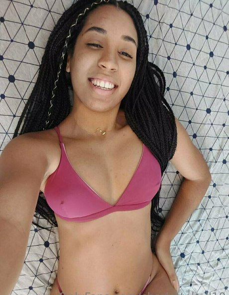 its charl0ttehall model free image