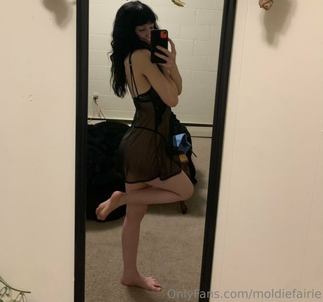 moldiecorpse nice model pic