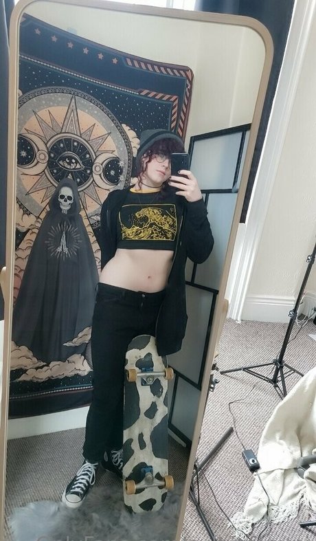 cult of nuni model erotic photo