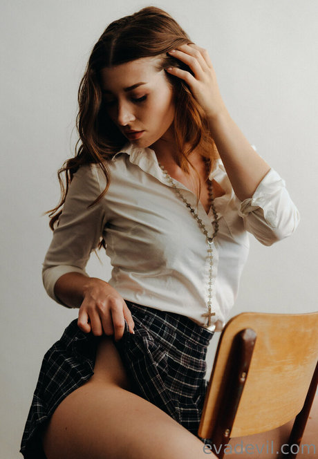 gooncalendar model art pics