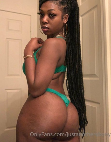justanotherebony star nude image