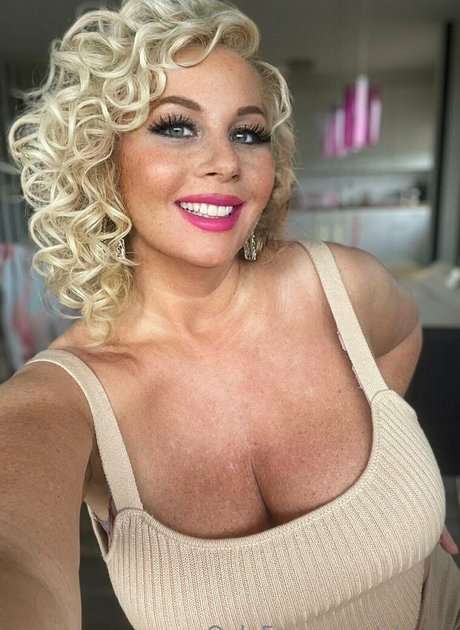 elixerr nudes star pictures