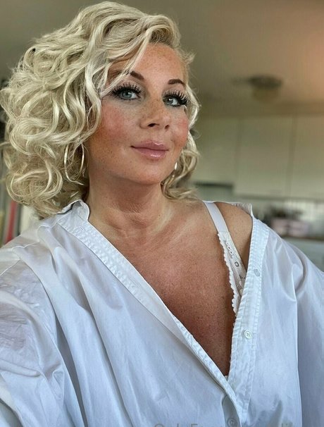 big dildo onlyfans sexy naked pics