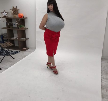 momomomose nude star galleries