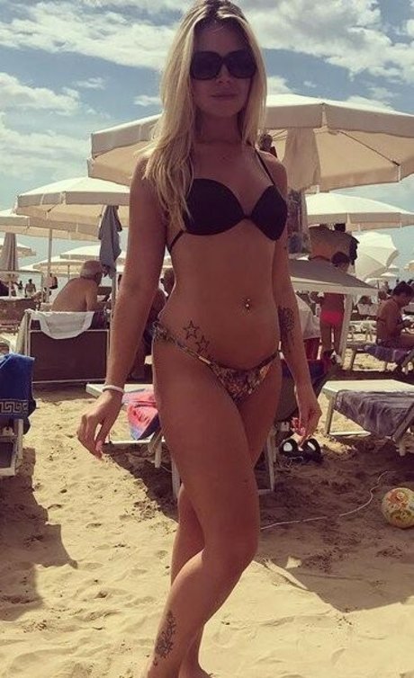 milf yoga onlyfans nudes image