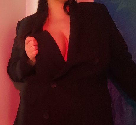 Lady McBosom pornstar art photos