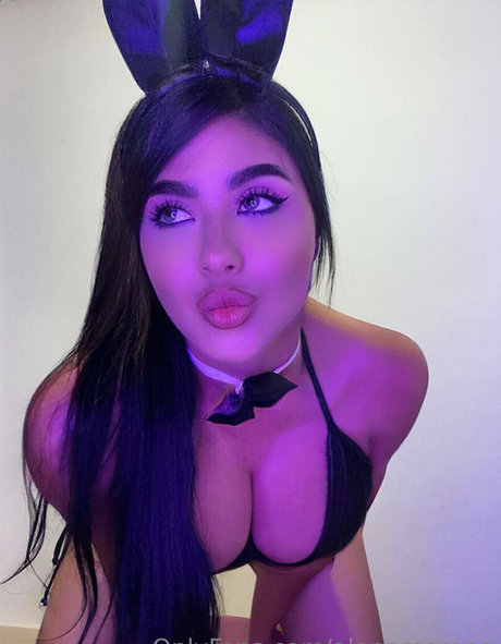 alanamoreno exclusive star image