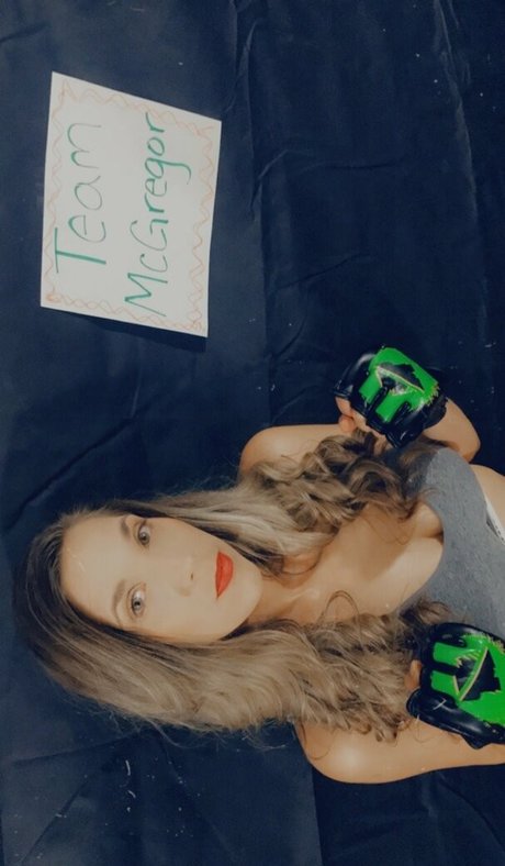 leeshalynne exclusive pornstar archive